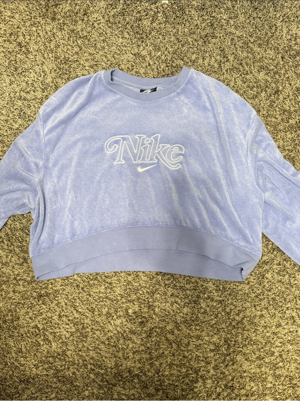 Nike Women's Light Lavender Cropped Crew Sweatshirt